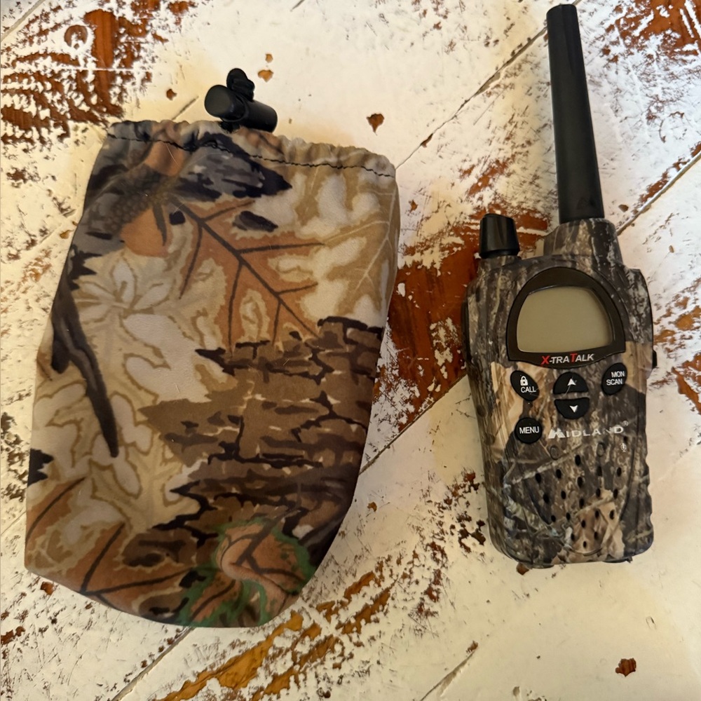 Midland GXT 850 Camo Two-Way Radio